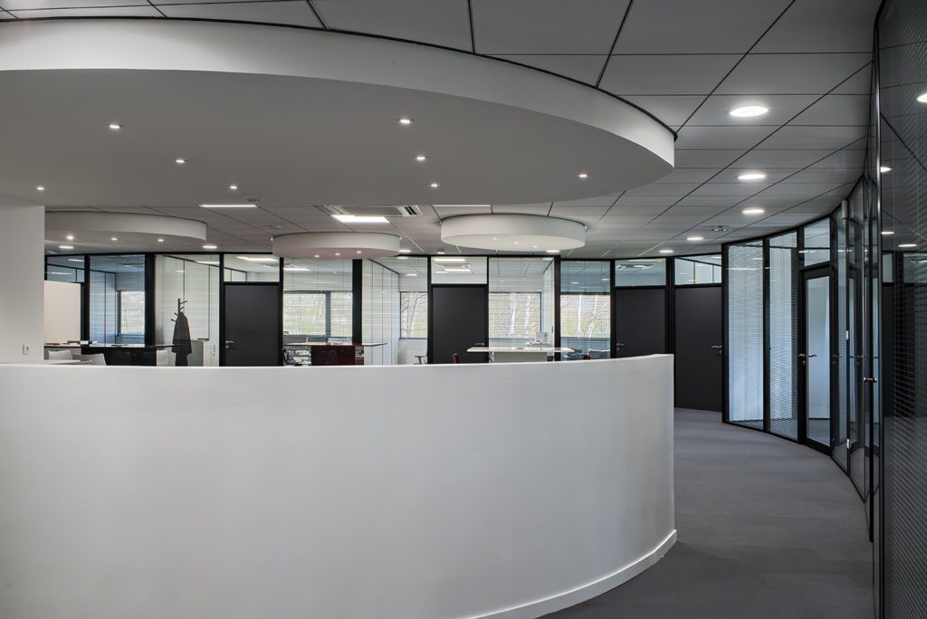 Realisation of a law firm composed of H7 glass partitions